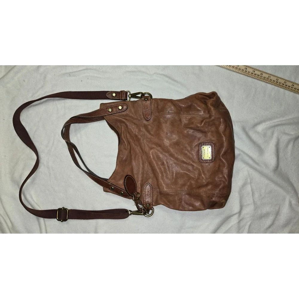 Fossil Long Live Vintage Brown Leather Hobo Crossbody Bag Cognac Brass Hardware